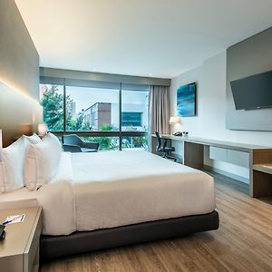 Holiday Inn Express Bogota - Parque La 93 By Ihg