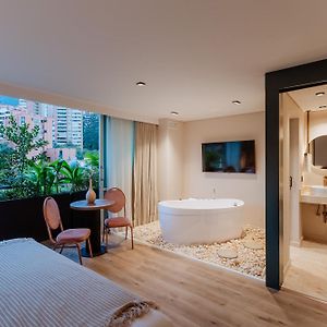 1616 Hotel